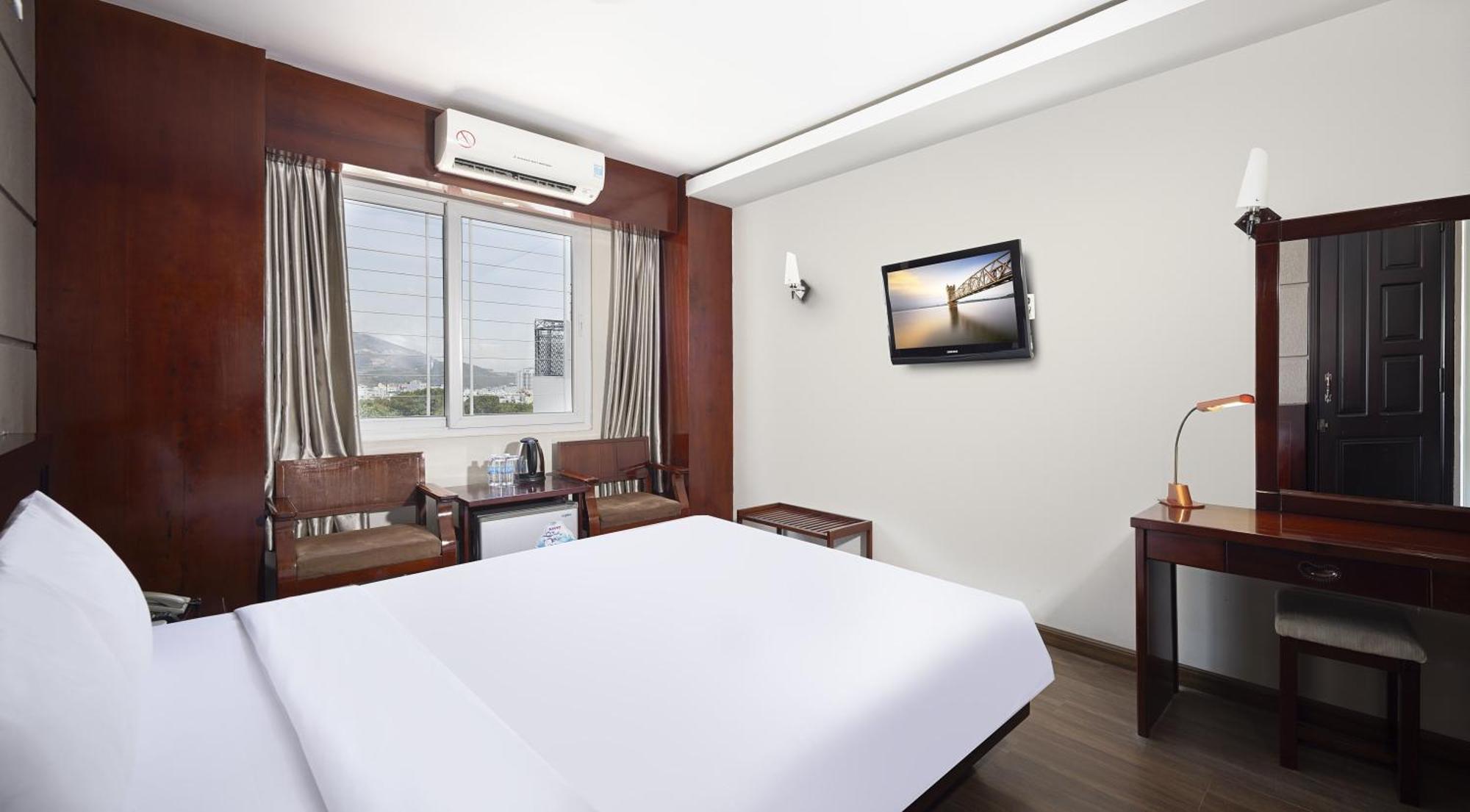 Wintersea Hotel Nha Trang Buitenkant foto