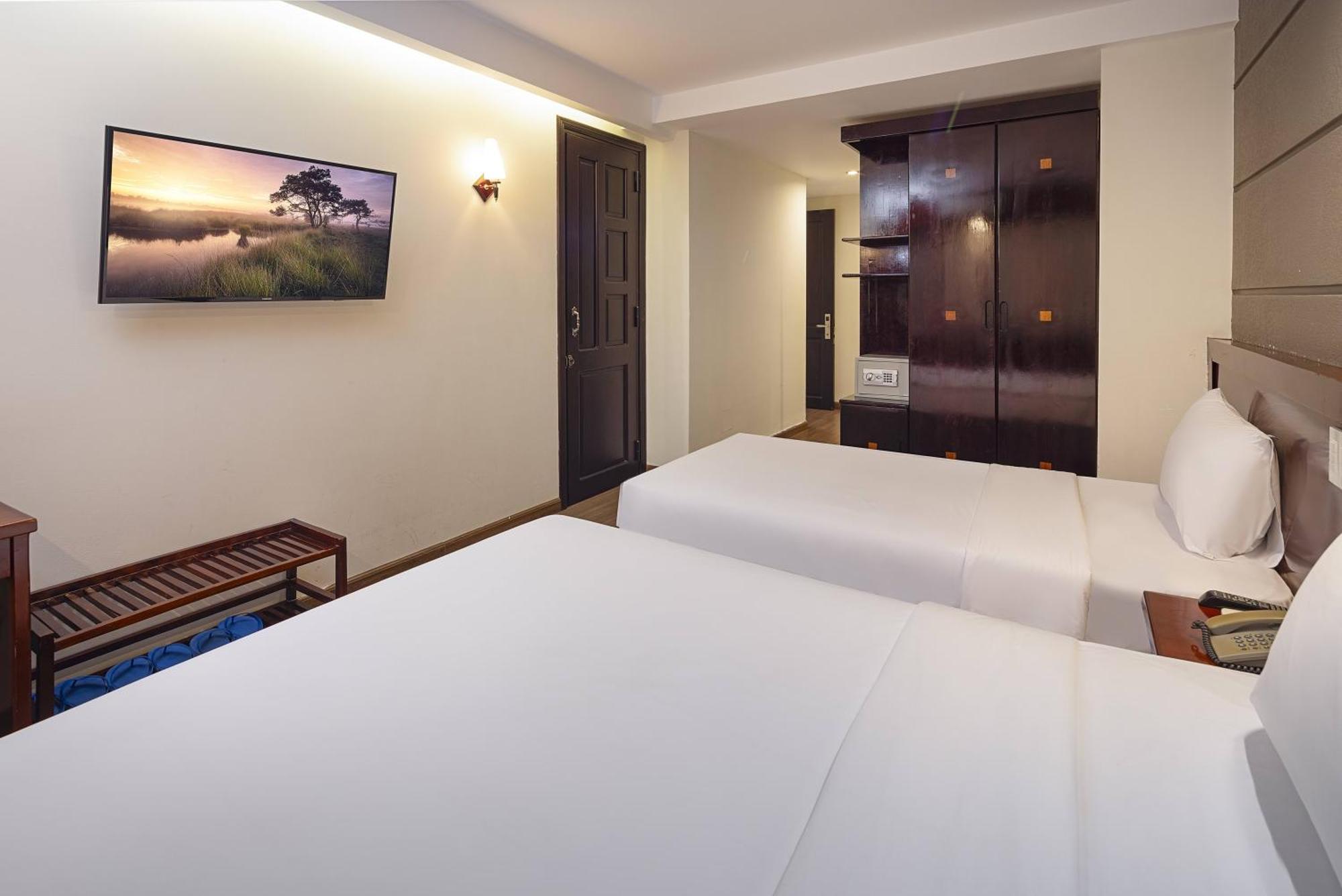 Wintersea Hotel Nha Trang Buitenkant foto