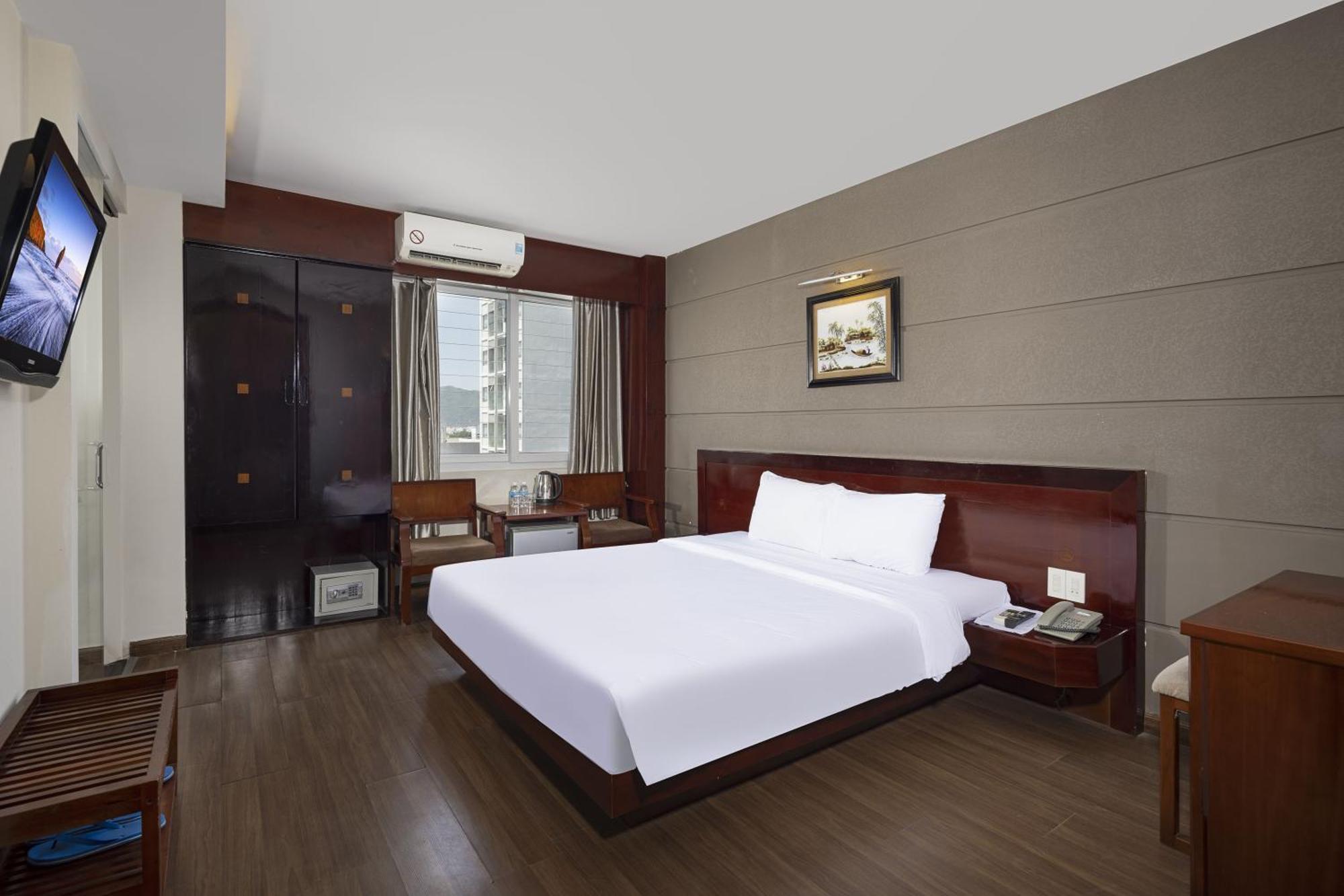 Wintersea Hotel Nha Trang Buitenkant foto