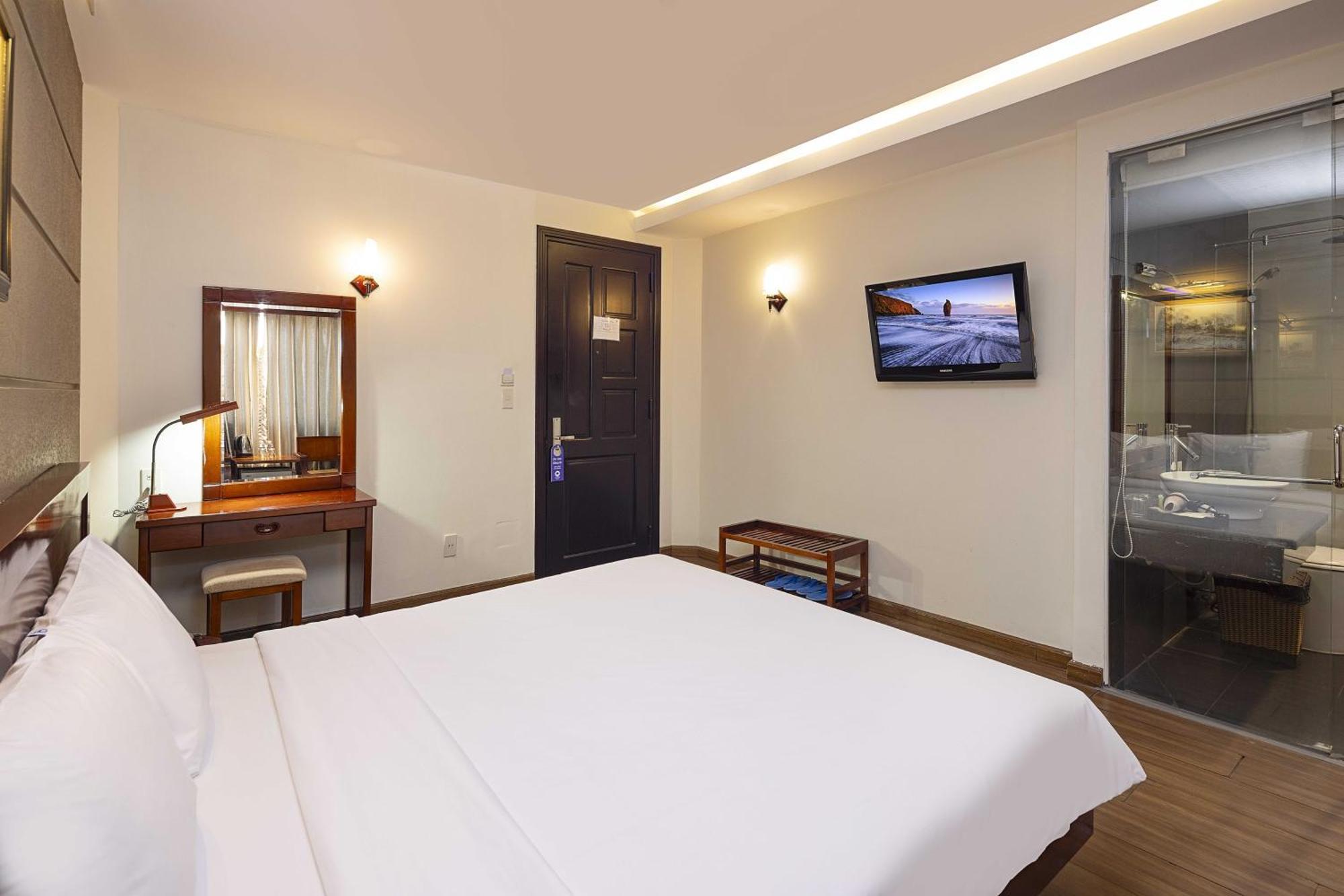 Wintersea Hotel Nha Trang Buitenkant foto