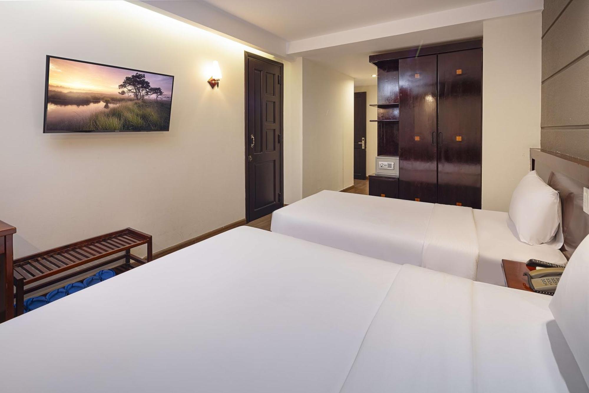 Wintersea Hotel Nha Trang Buitenkant foto