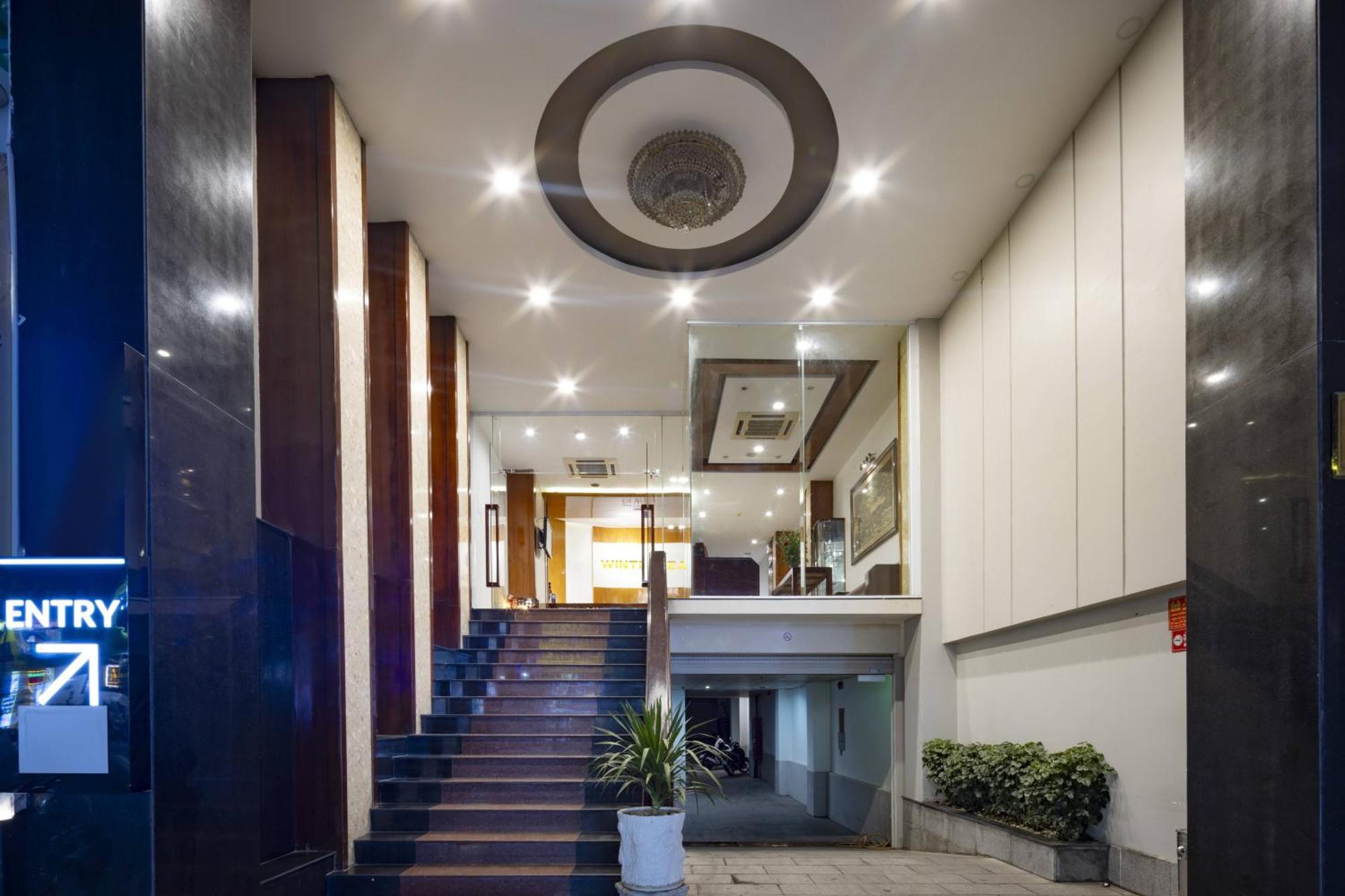 Wintersea Hotel Nha Trang Buitenkant foto