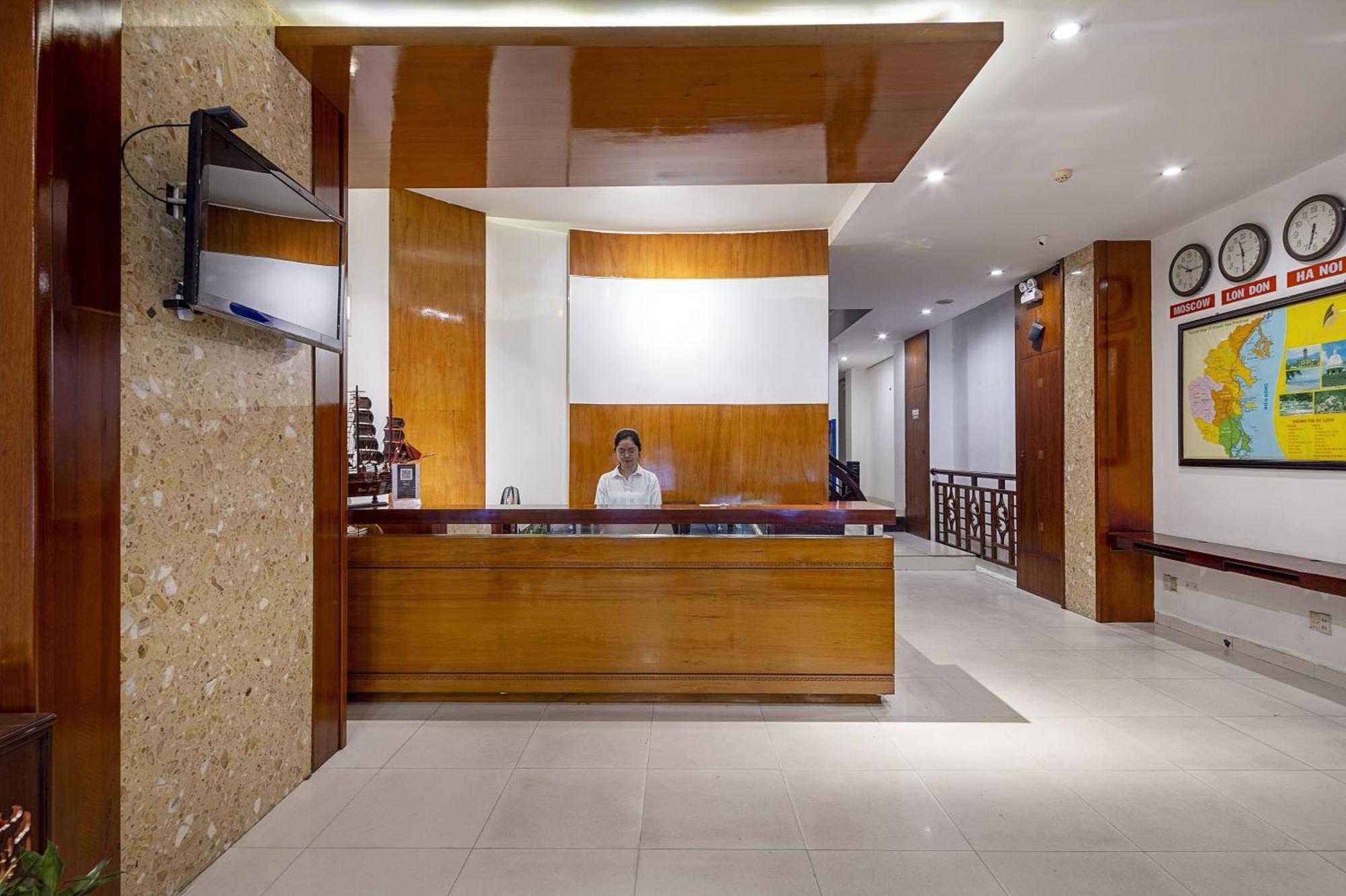 Wintersea Hotel Nha Trang Buitenkant foto
