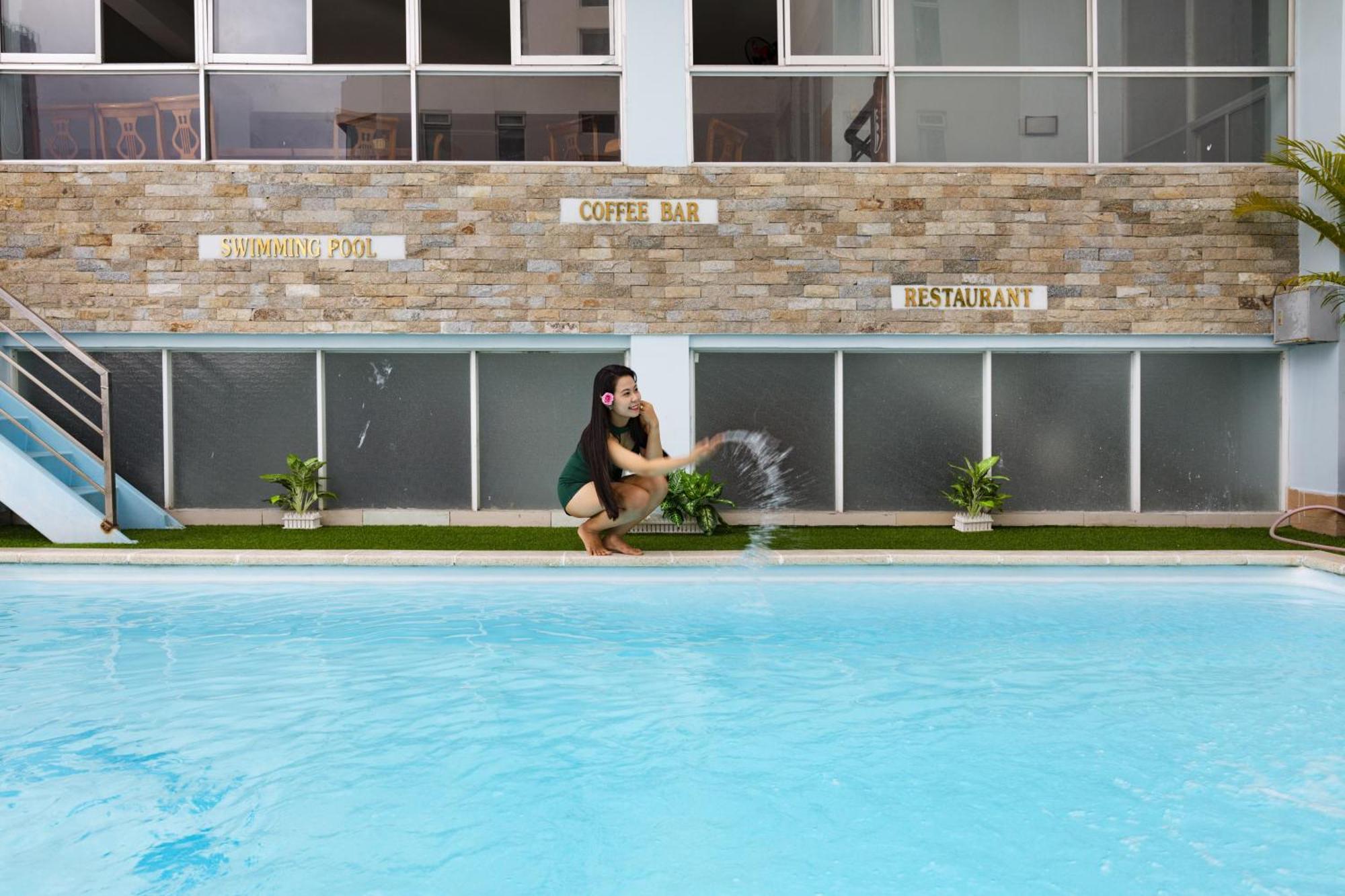 Wintersea Hotel Nha Trang Buitenkant foto
